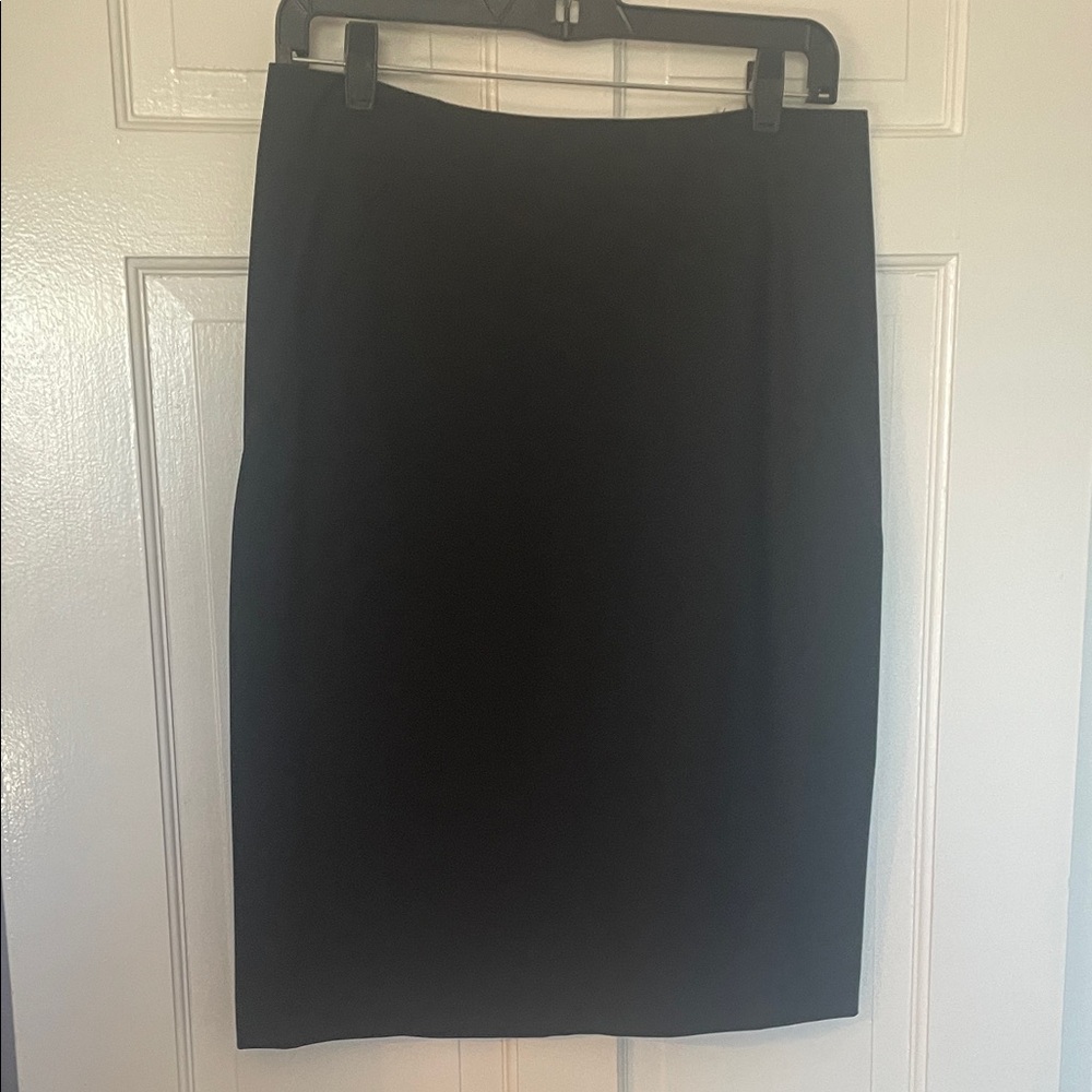 Theory Classic Black Pencil Skirt - Size 6